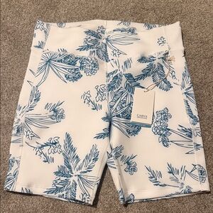 NWT Carve Desogns Platye neoprene Floral Print White and Blue Shorts size M